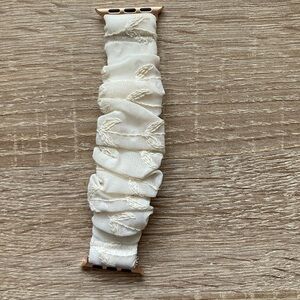 White Lace Apple Watch Band ✨🤍✨🤍✨